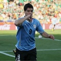 Suarez-goal-MEX-2010.jpg